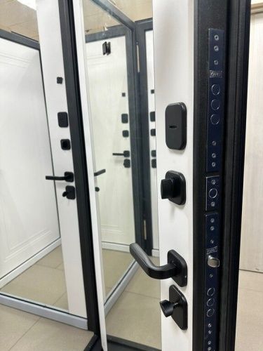 7,5 см Флорида черный кварц - фрезерованная МДФ панель, цвет - эмалит белый, накладное зеркало с фацетом с защитной плёнкой фото 8 7,5 см Флорида черный кварц - фрезерованная МДФ панель, цвет - эмалит белый, накладное зеркало с фацетом с защитной плёнкой фото 8