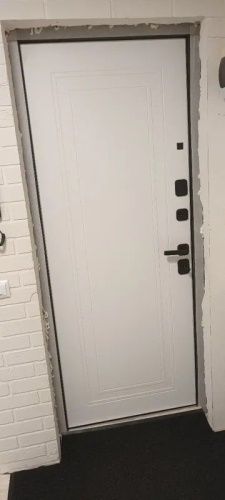 Люксор 2МДФ Дуб Вертикаль НЕО Канадский дуб пацифик, Сатин черный - Эмалит белый фото 2 Люксор 2МДФ Дуб Вертикаль НЕО Канадский дуб пацифик, Сатин черный - Эмалит белый фото 2