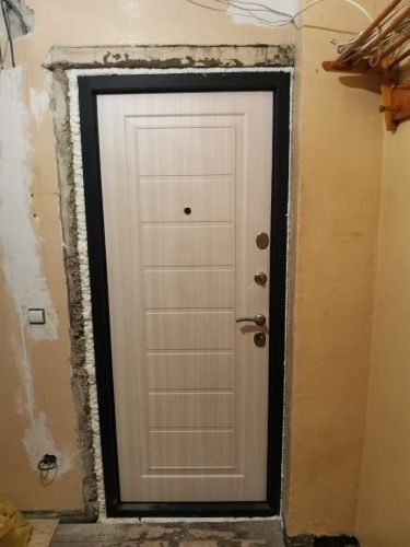 Входная дверь в квартиру Delta-10M Черный шелк RGSO вн. Перламутр белый СК65-S фото 2 Входная дверь в квартиру Delta-10M Черный шелк RGSO вн. Перламутр белый СК65-S фото 2