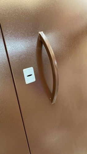 Двухстворчатая высокая уличная дверь с фрамугой (металл-металл) фото 2 Двухстворчатая высокая уличная дверь с фрамугой (металл-металл) фото 2