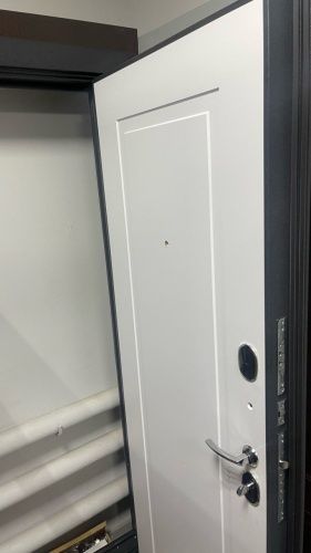 Дверь стальная Бронекс YoDoors-2 Букле графит-Velluto Bianco фото 3 Дверь стальная Бронекс YoDoors-2 Букле графит-Velluto Bianco фото 3