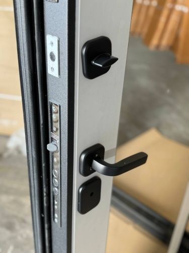 Входная дверь Феррони 9 см Серебро Зеркало Эмалит белый фото 6 Входная дверь Феррони 9 см Серебро Зеркало Эмалит белый фото 6