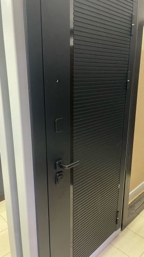 Дверь стальная Бронекс YoDoors-11 Черная шагрень/Черный муар-Velluto Bianco фото 2 Дверь стальная Бронекс YoDoors-11 Черная шагрень/Черный муар-Velluto Bianco фото 2